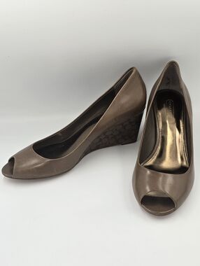 COACH Keller Brown Leather Peep-Toe Signature Wedge Pumps Size 8B